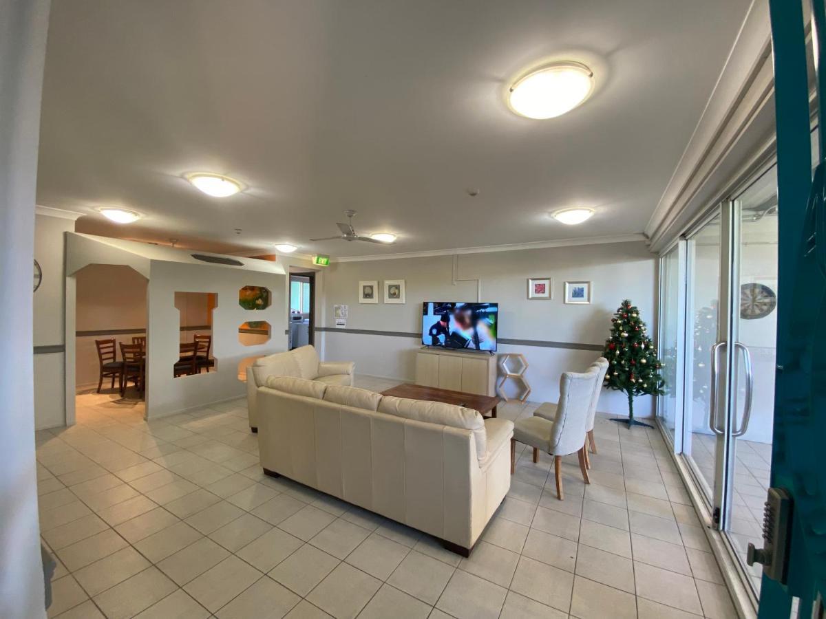 גולד קוסט Homely Inn Hostel מראה חיצוני תמונה