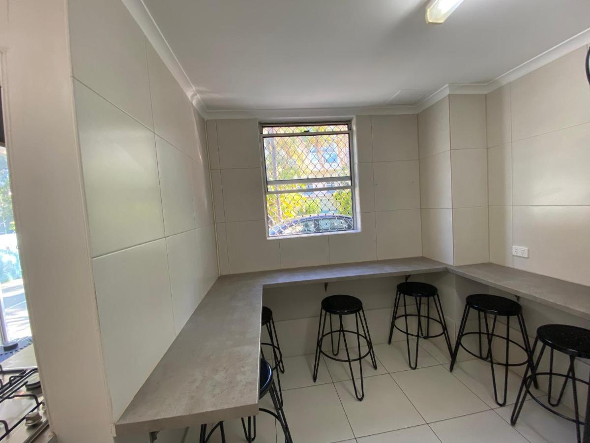 גולד קוסט Homely Inn Hostel מראה חיצוני תמונה
