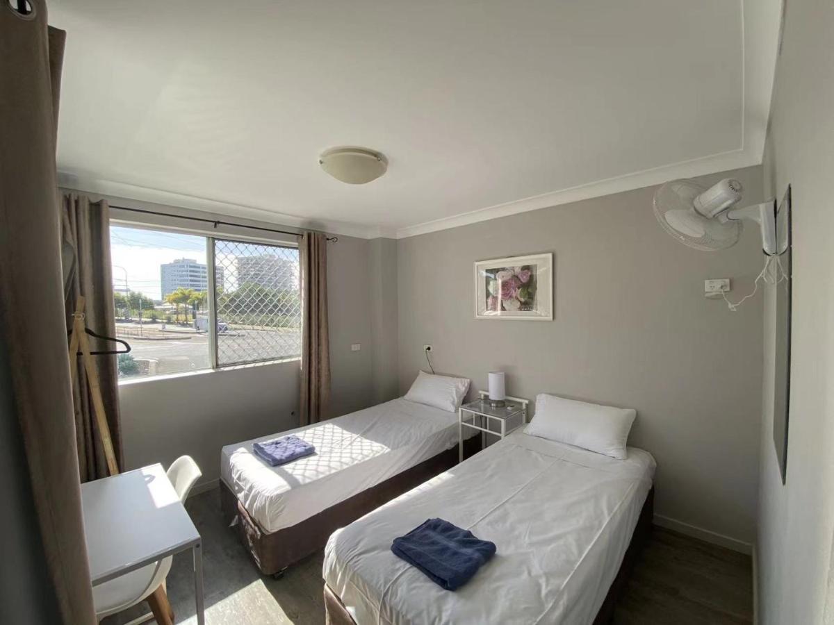 גולד קוסט Homely Inn Hostel מראה חיצוני תמונה