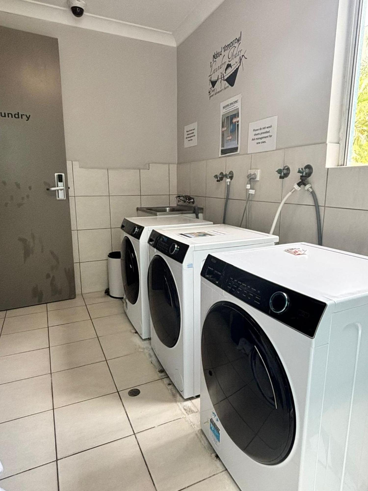 גולד קוסט Homely Inn Hostel מראה חיצוני תמונה